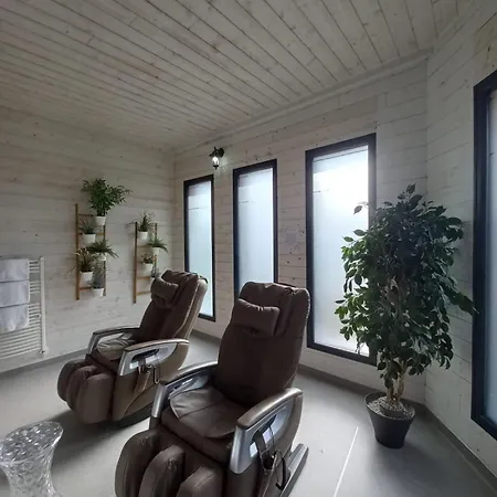 بيت خشبي Domaine De Meros *